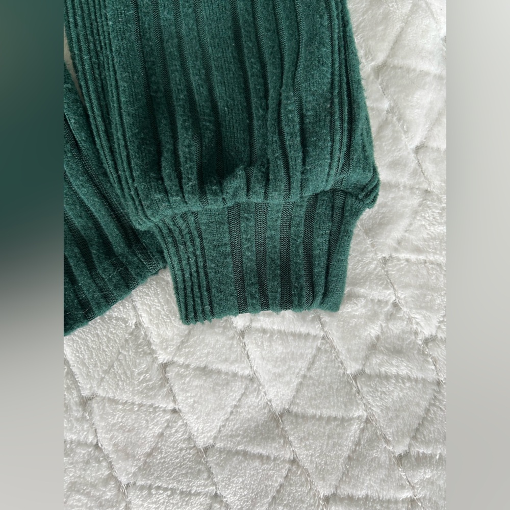 SHEIN | Dark Green Rib Knit Lightweight Sweater with Pearl Detail | Size Small - Picture 7 of 10
